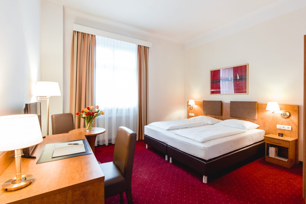 hotel allegro wien e mail